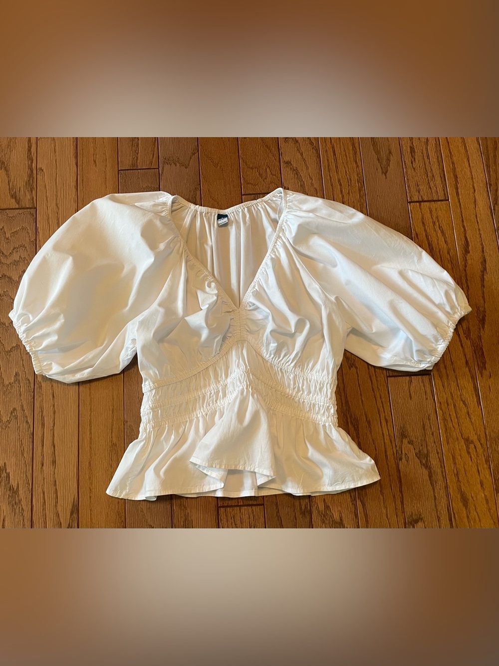 Old Navy White Smocked V-Neck Puff Sleeve Peplum Blouse Size S